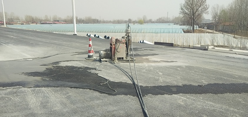 上林道路回填土下沉注浆